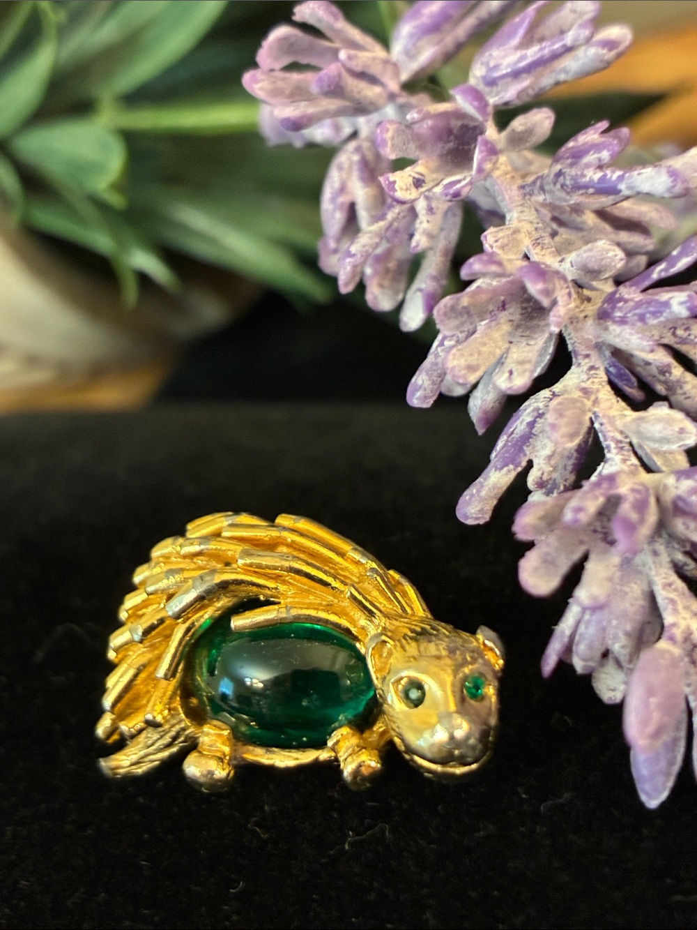 Vintage Signed CASTLECLIFF, Elegant Gold and Green Porcupine or Hedgehog Brooch